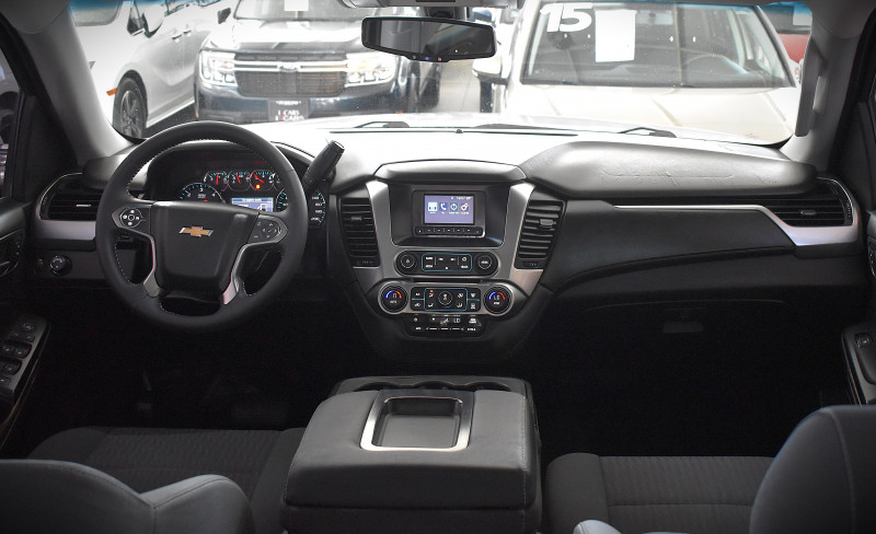 Chevrolet Suburban LS 2015