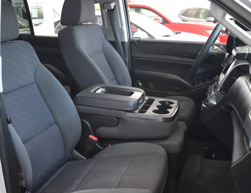 Chevrolet Suburban LS 2015