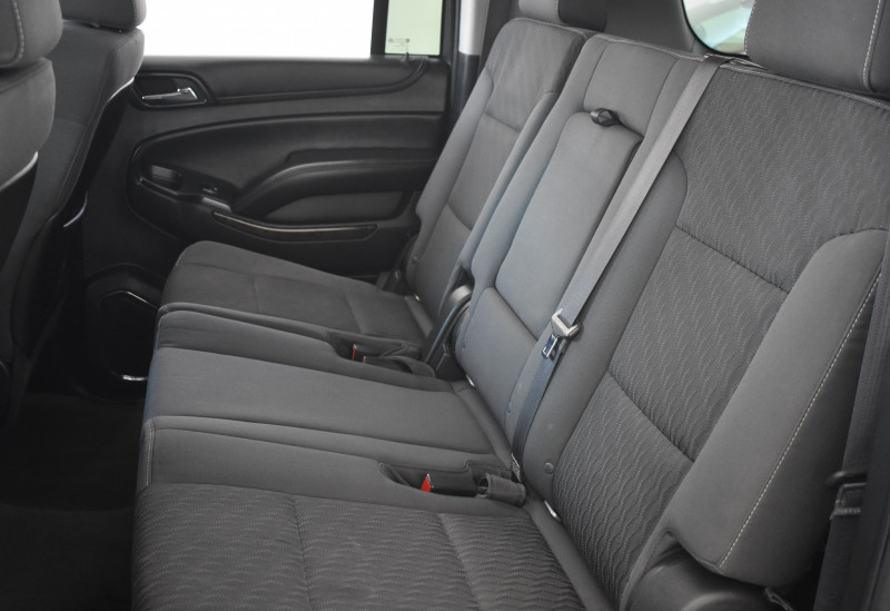Chevrolet Suburban LS 2015