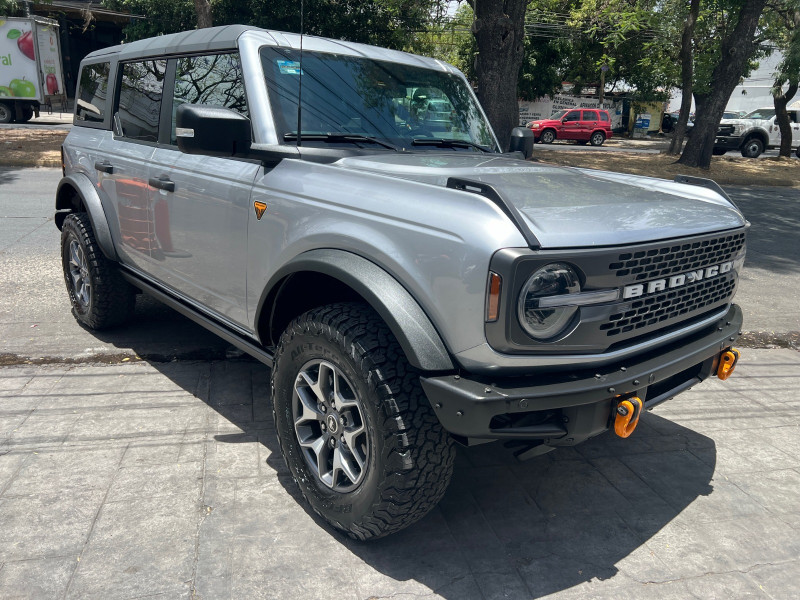 Ford Bronco Badlands 2022