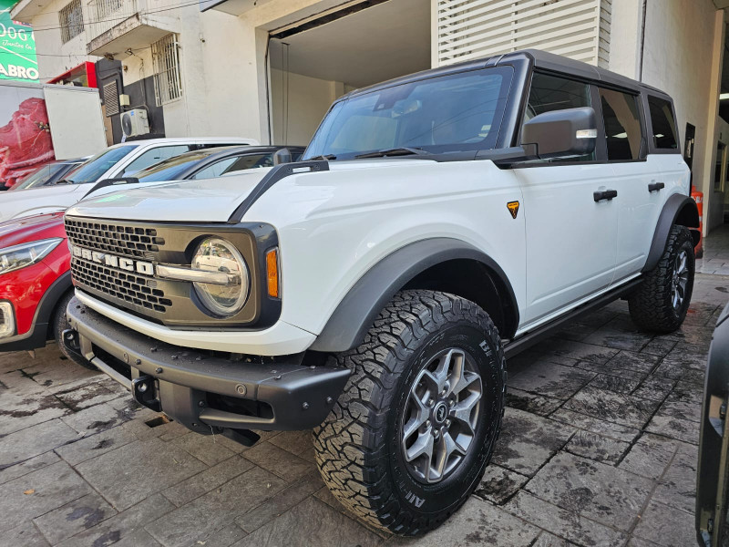 Ford Bronco Badlands 2022