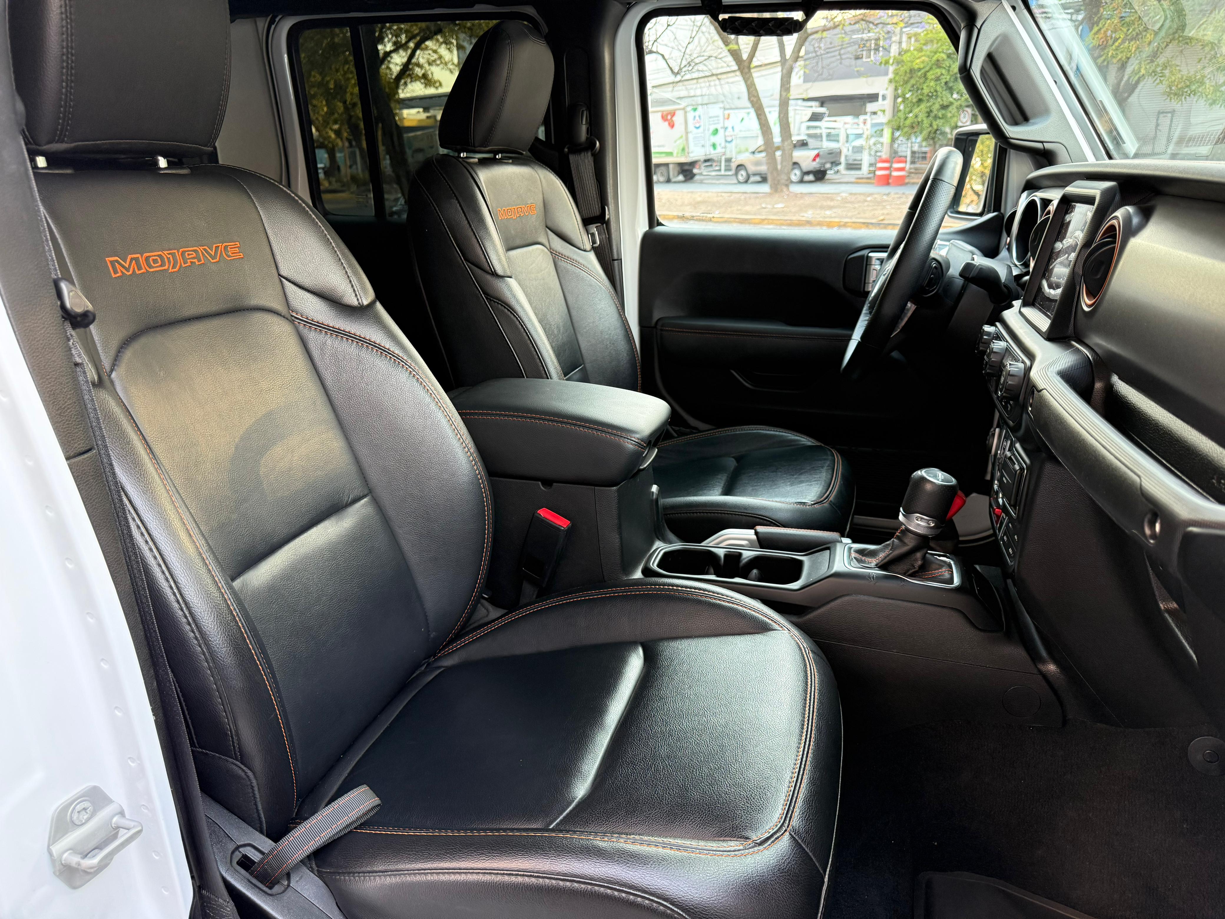 Jeep Gladiator mojave 2023
