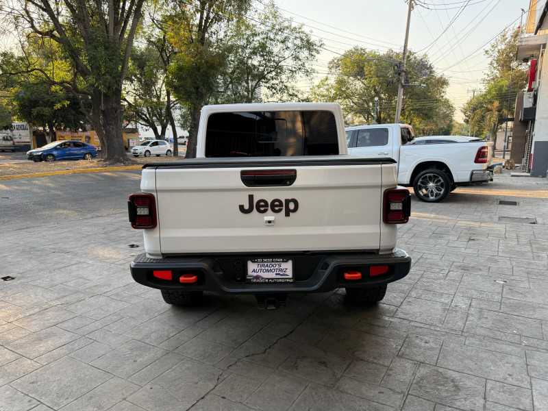 Jeep Gladiator MOJAVE 2023
