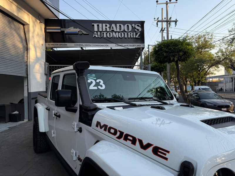 Jeep Gladiator MOJAVE 2023