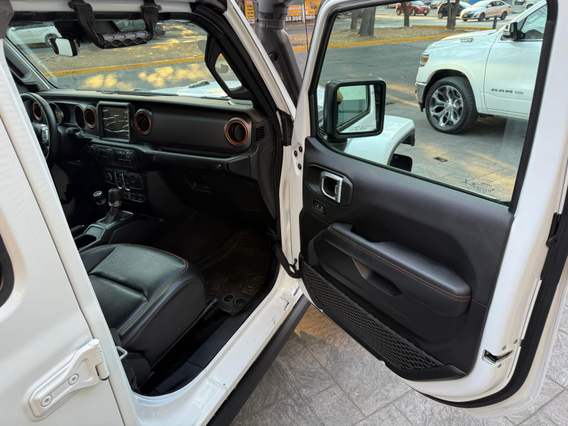Jeep Gladiator MOJAVE 2023