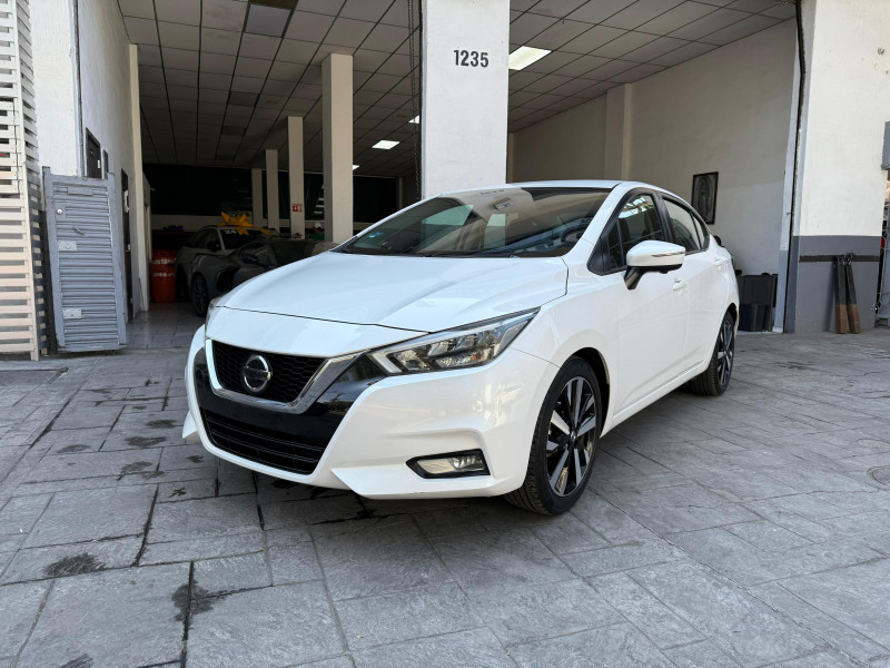 Nissan Versa Platinum 2022