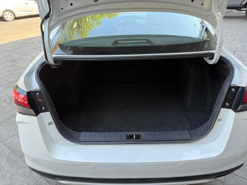 Nissan Versa Platinum 2022