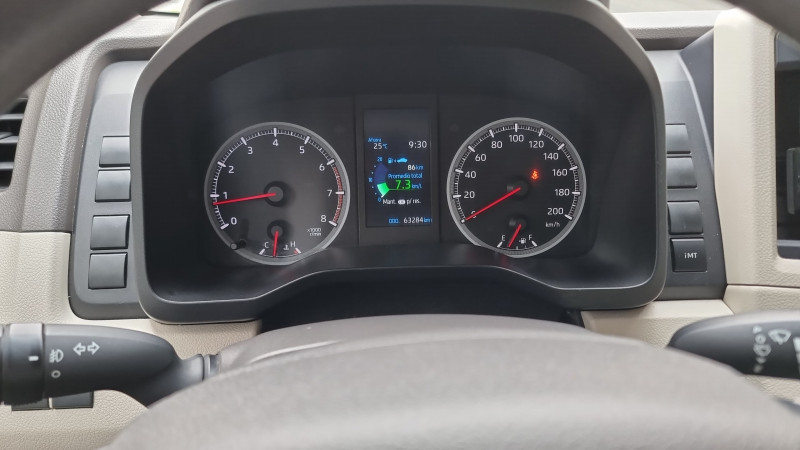 Toyota Hiace GL 2022