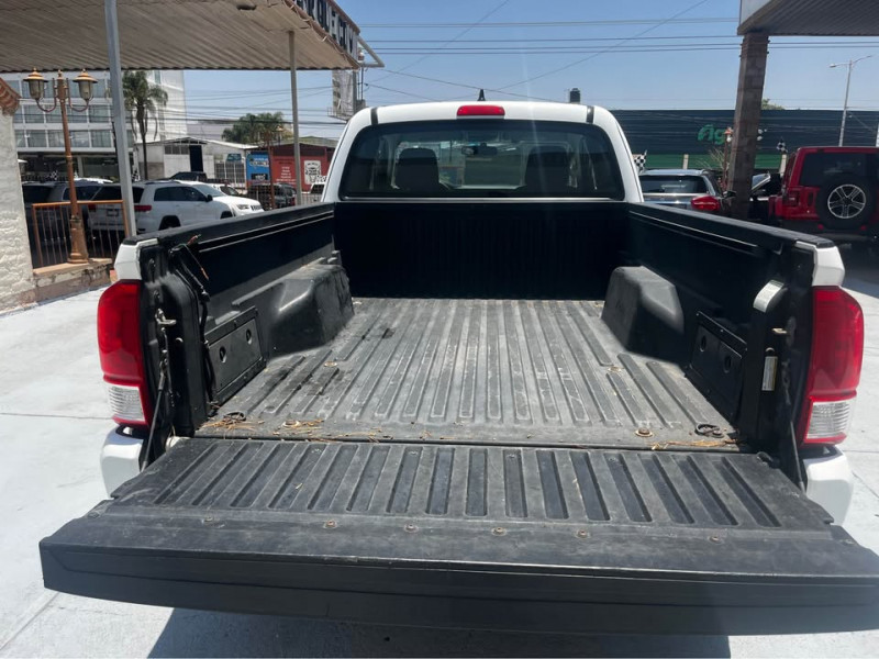 Toyota Tacoma SUPER CAB SPORT 2017