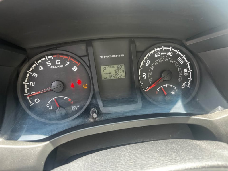 Toyota Tacoma SUPER CAB SPORT 2017