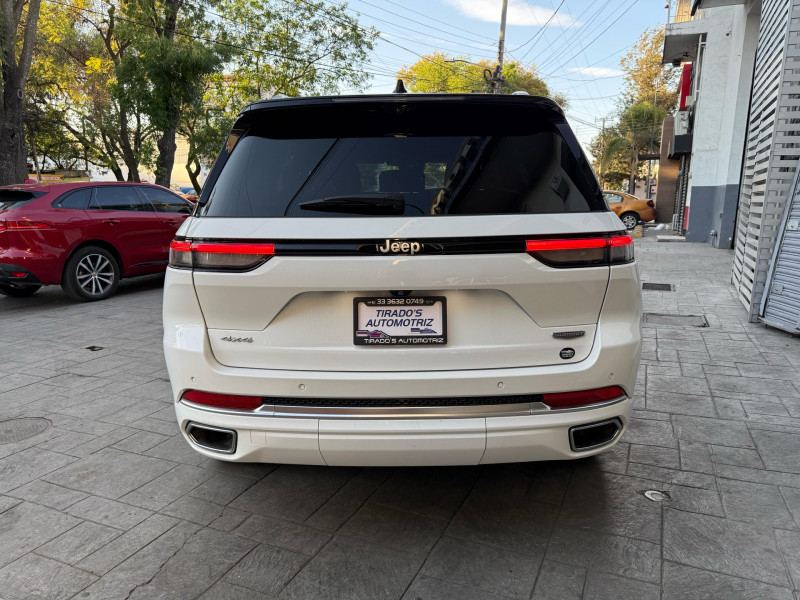 Jeep Grand Cherokee Summit Reserve 2023