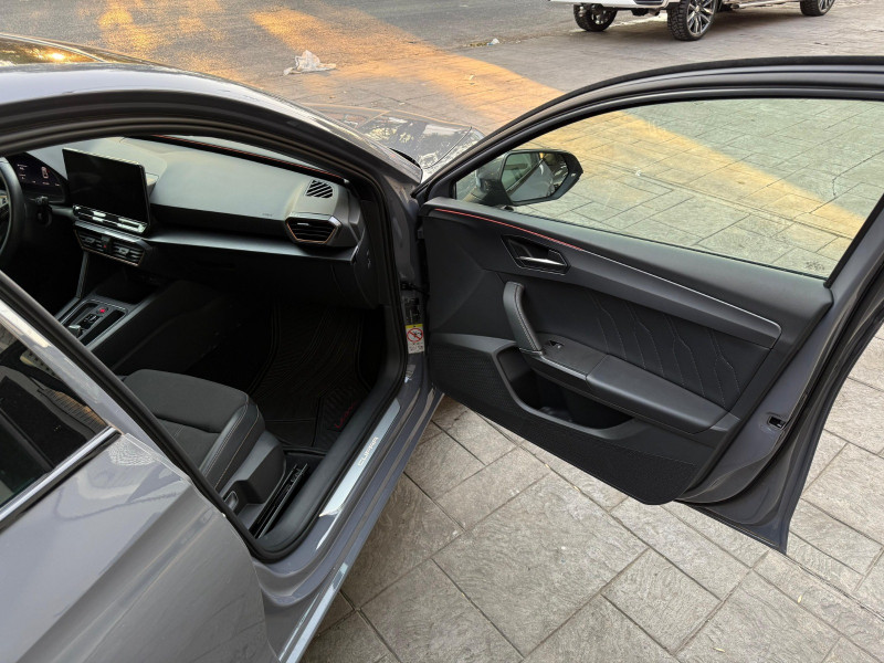 Cupra León 300HP 2023
