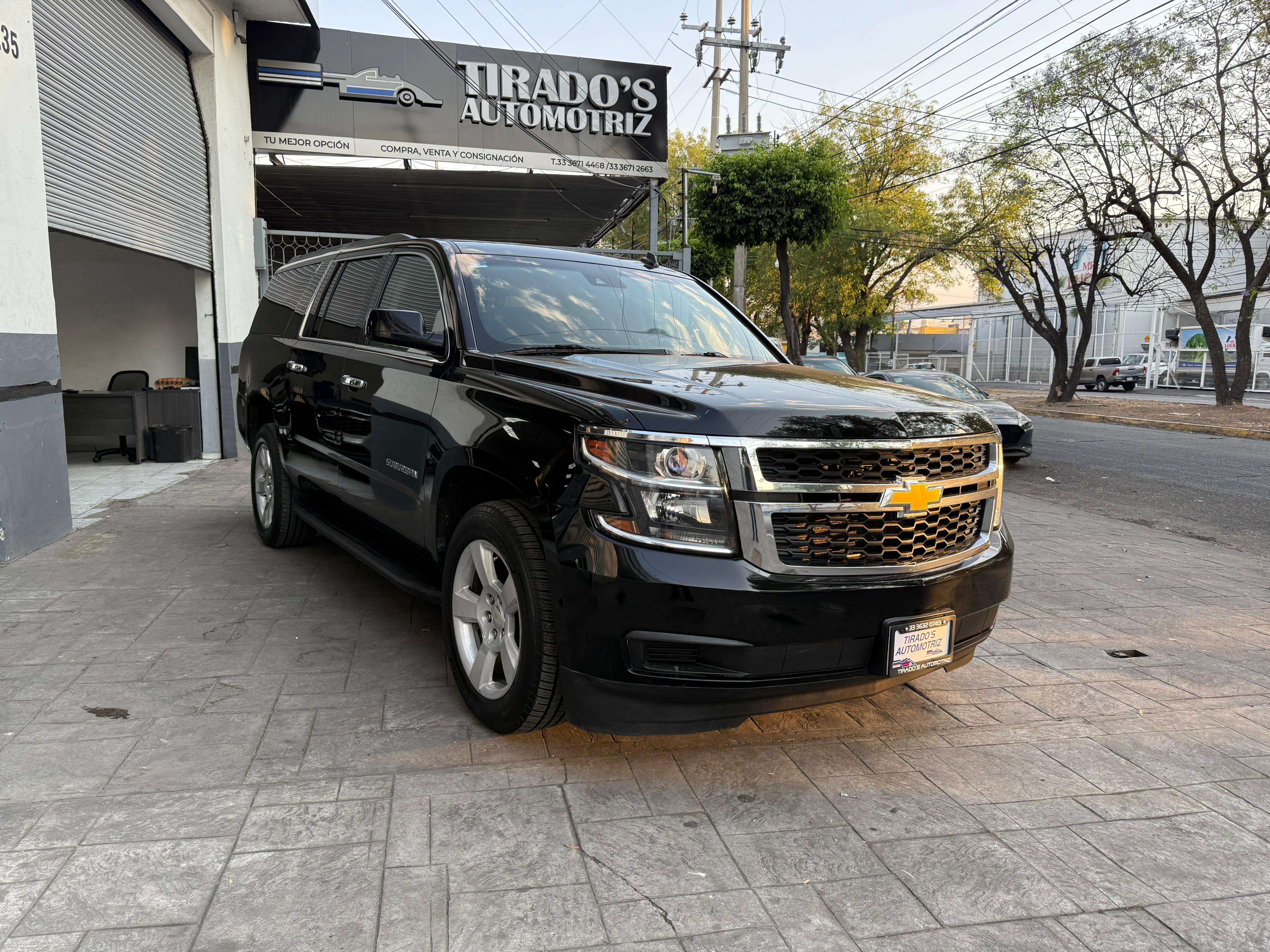 Chevrolet Suburban LT 2015