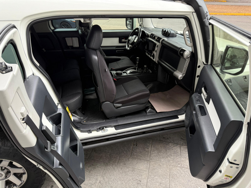 Toyota FJ Cruiser equipada 2014