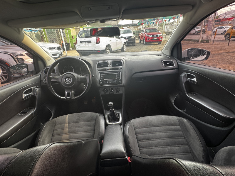 Volkswagen Polo HB Highline 2014