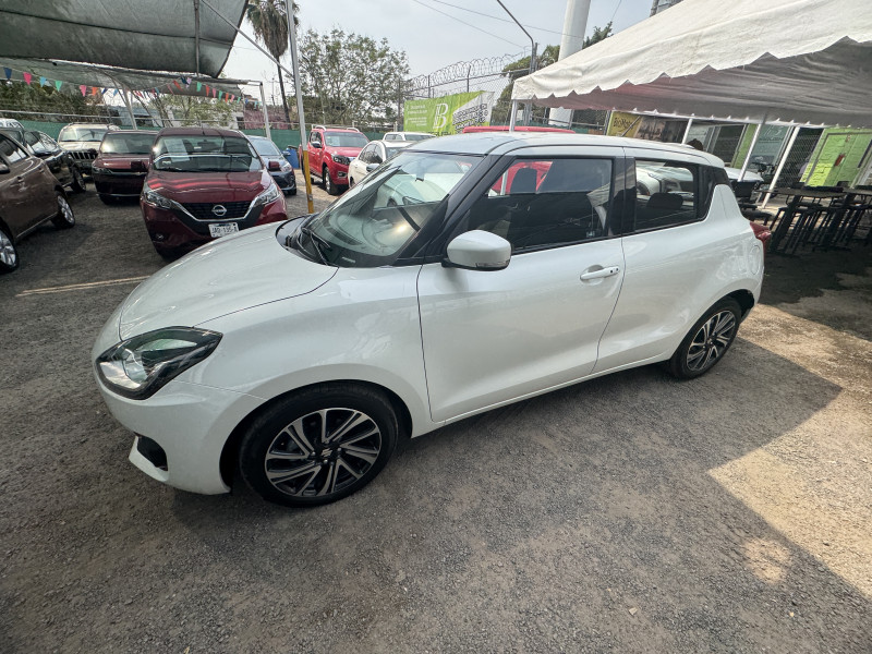 Suzuki Swift HB GLX 2022