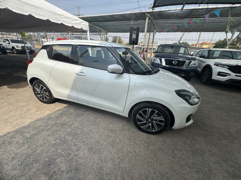 Suzuki Swift HB GLX 2022