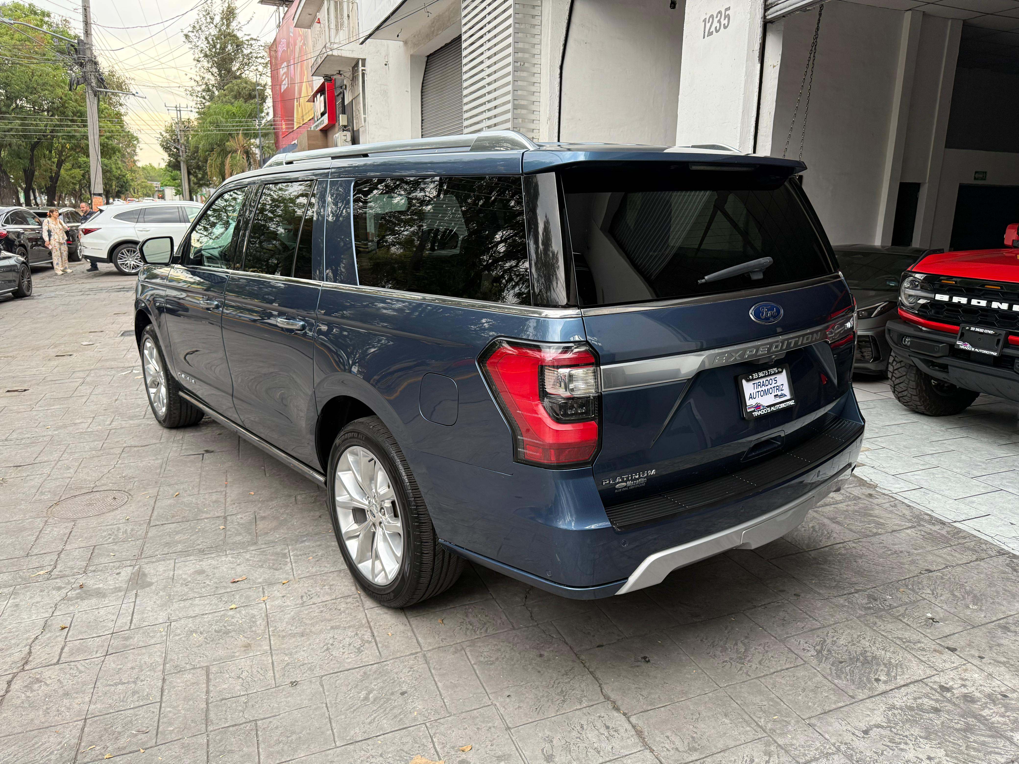 Ford Expeditión Platinum Max 2018
