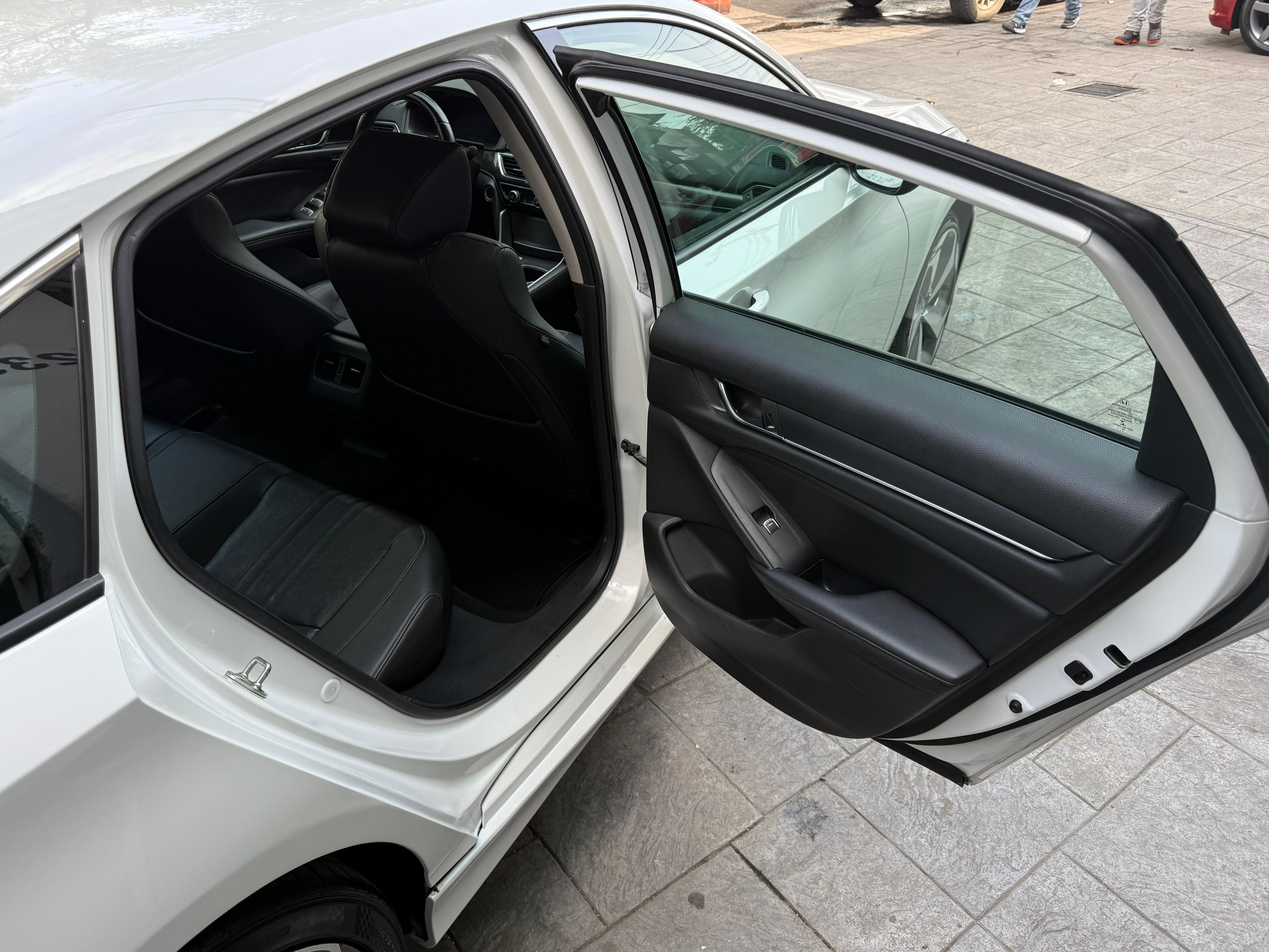 Honda Accord Touring 2019