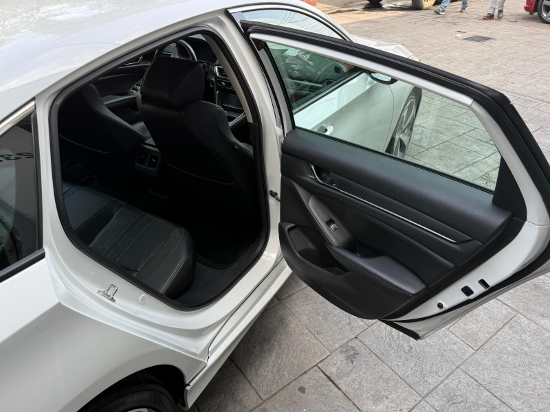 Honda Accord Touring 2019