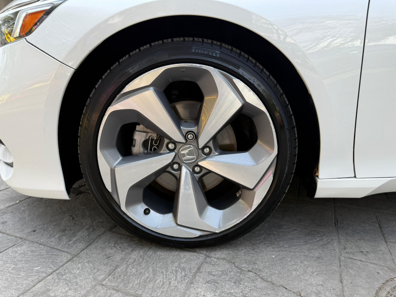 Honda Accord Touring 2019