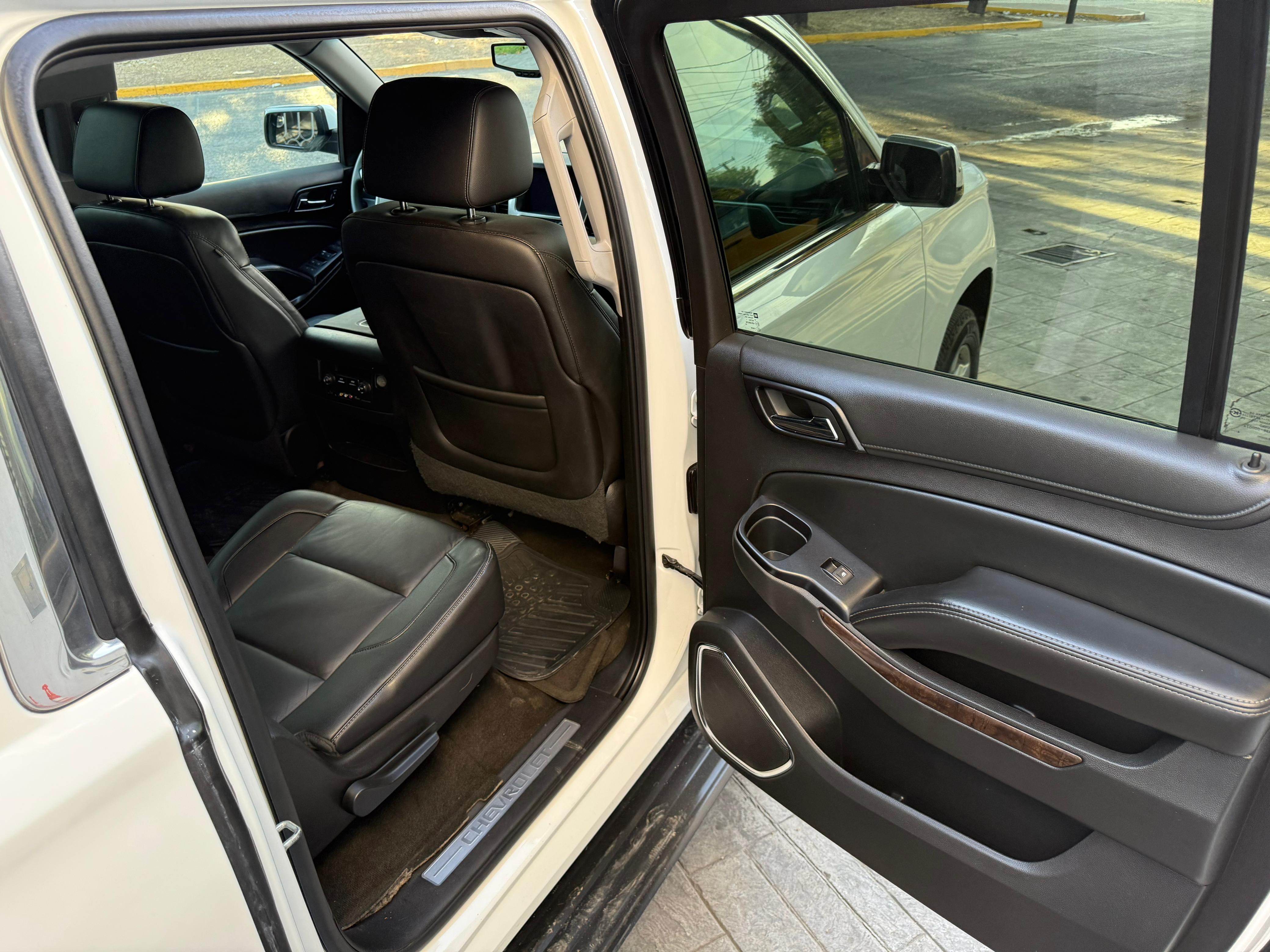 Chevrolet Suburban LT 2015