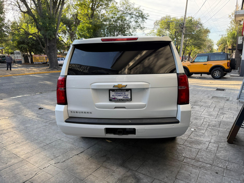 Chevrolet Suburban LT 2015