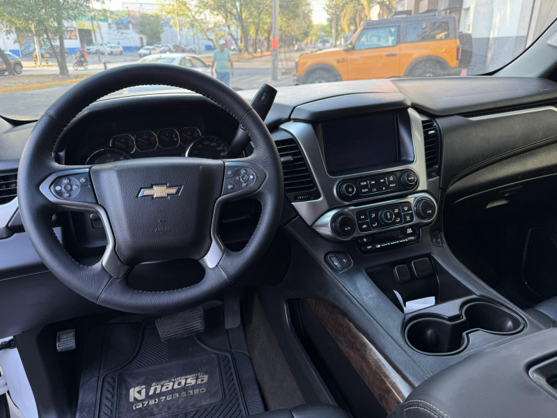Chevrolet Suburban LT 2015