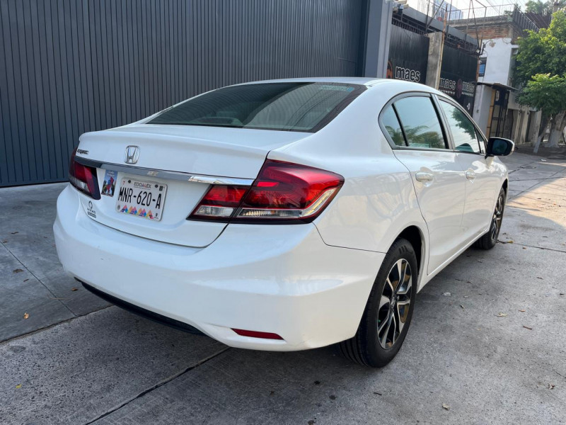 Honda Civic LX Sedan 2014