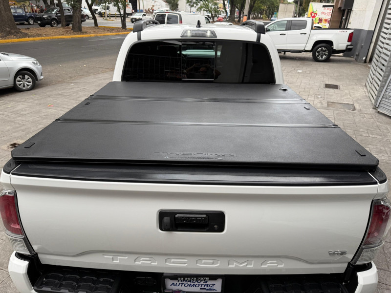 Toyota Tacoma EDICION ESPECIAL 4X4 2023