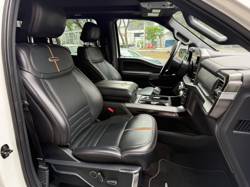 Ford Lobo Crew Cab Limited Híbrido 2021