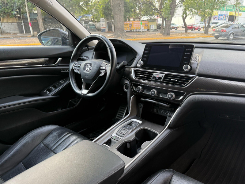 Honda Accord Touring 2022