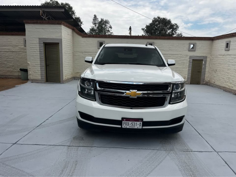 Chevrolet Suburban LT 2da. Fila asientos cubo, QC 2016