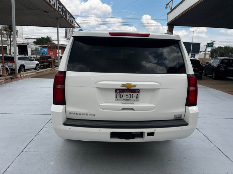 Chevrolet Suburban LT 2da. Fila asientos cubo, QC 2016