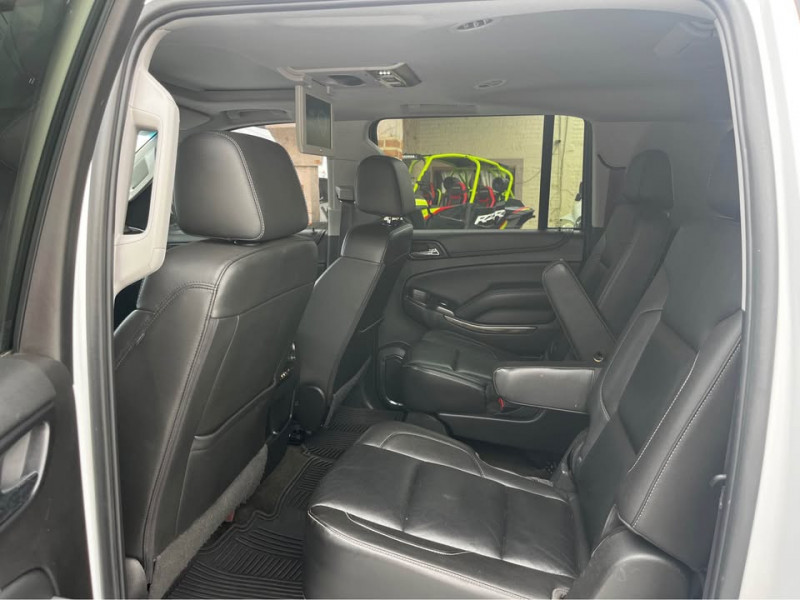 Chevrolet Suburban LT 2da. Fila asientos cubo, QC 2016