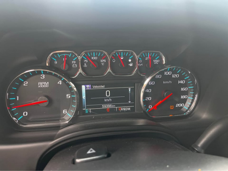 Chevrolet Suburban LT 2da. Fila asientos cubo, QC 2016