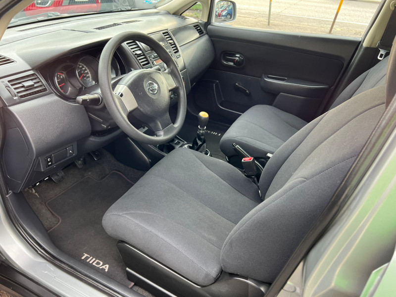 Nissan Tiida Comfort 2012