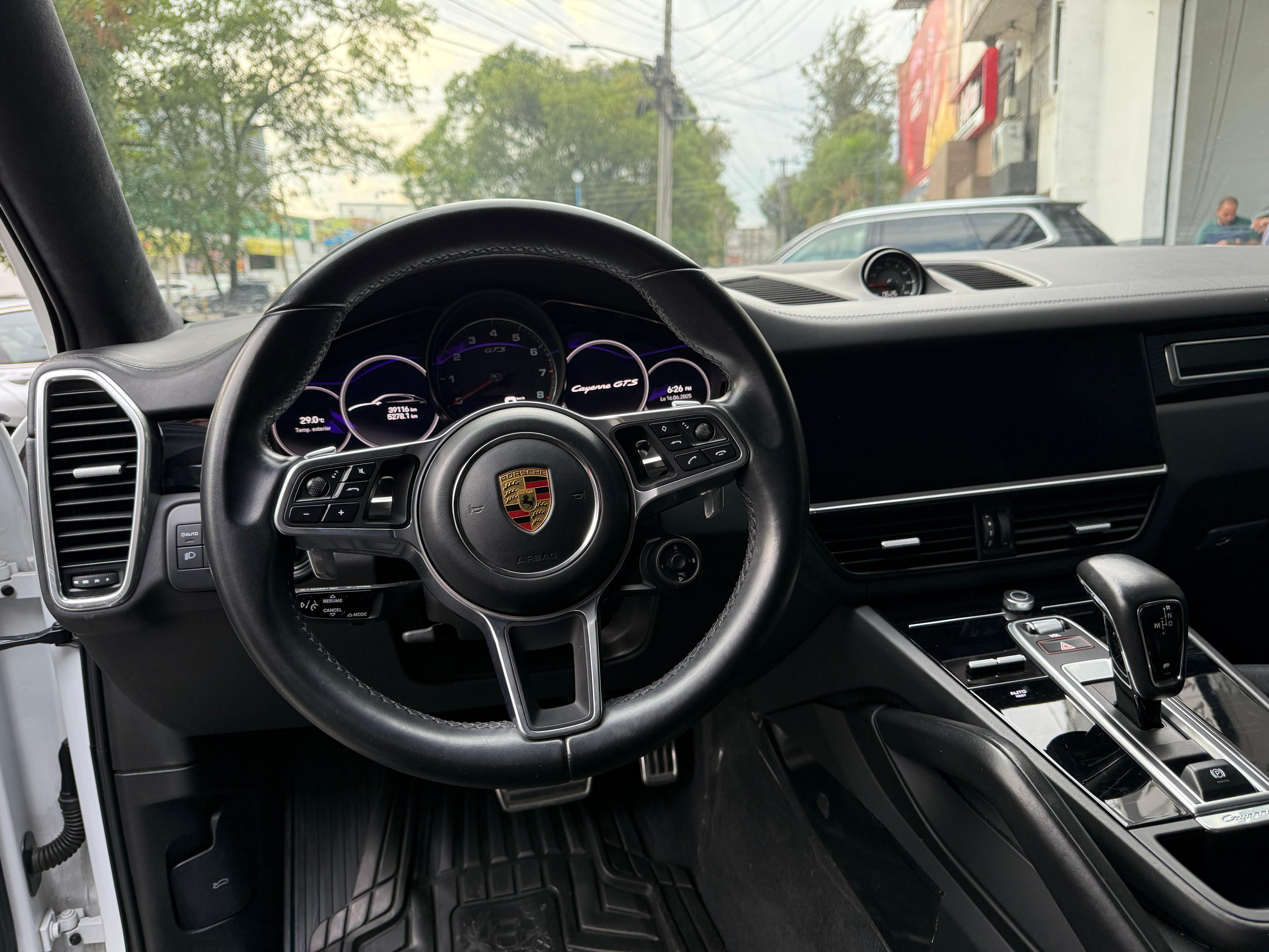 Porsche Cayenne Coupé GTS 2022
