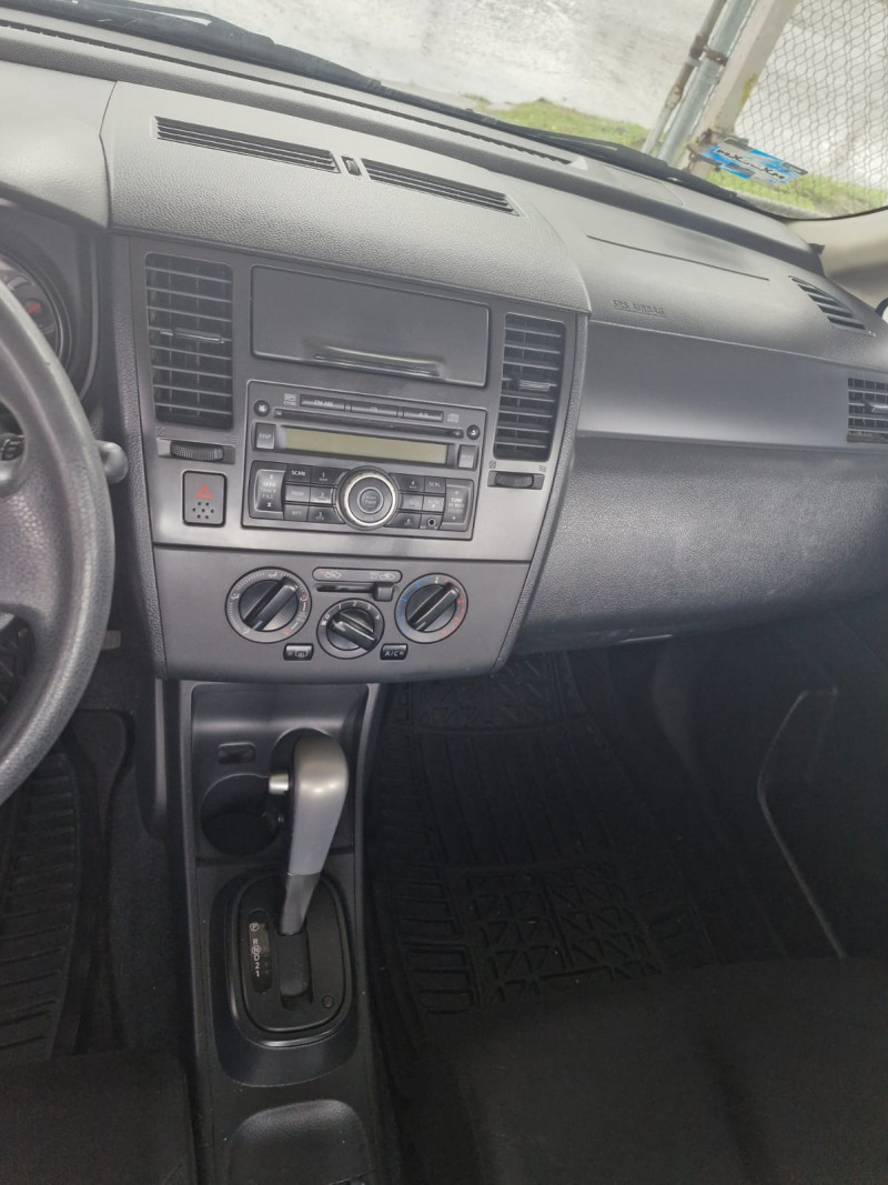 Nissan Tiida Custom 2012