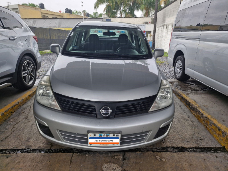 Nissan Tiida Custom 2012
