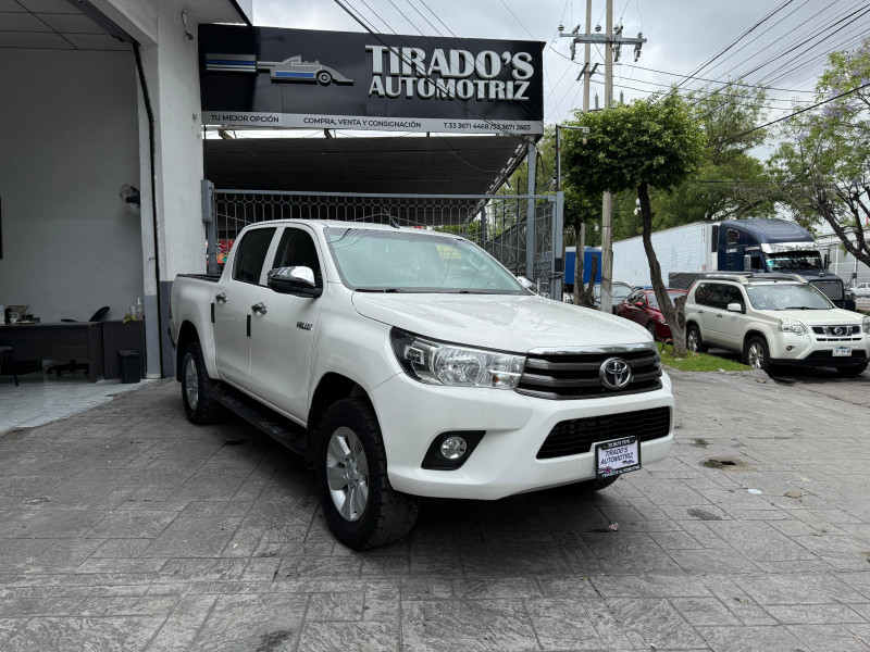 Toyota Hilux sr 2020
