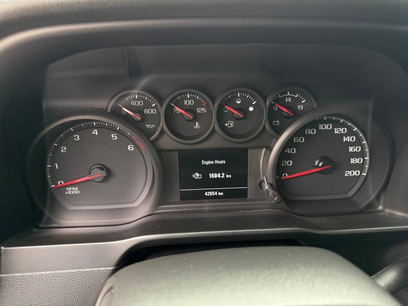 Chevrolet Nueva Silverado 4 puertas 2021