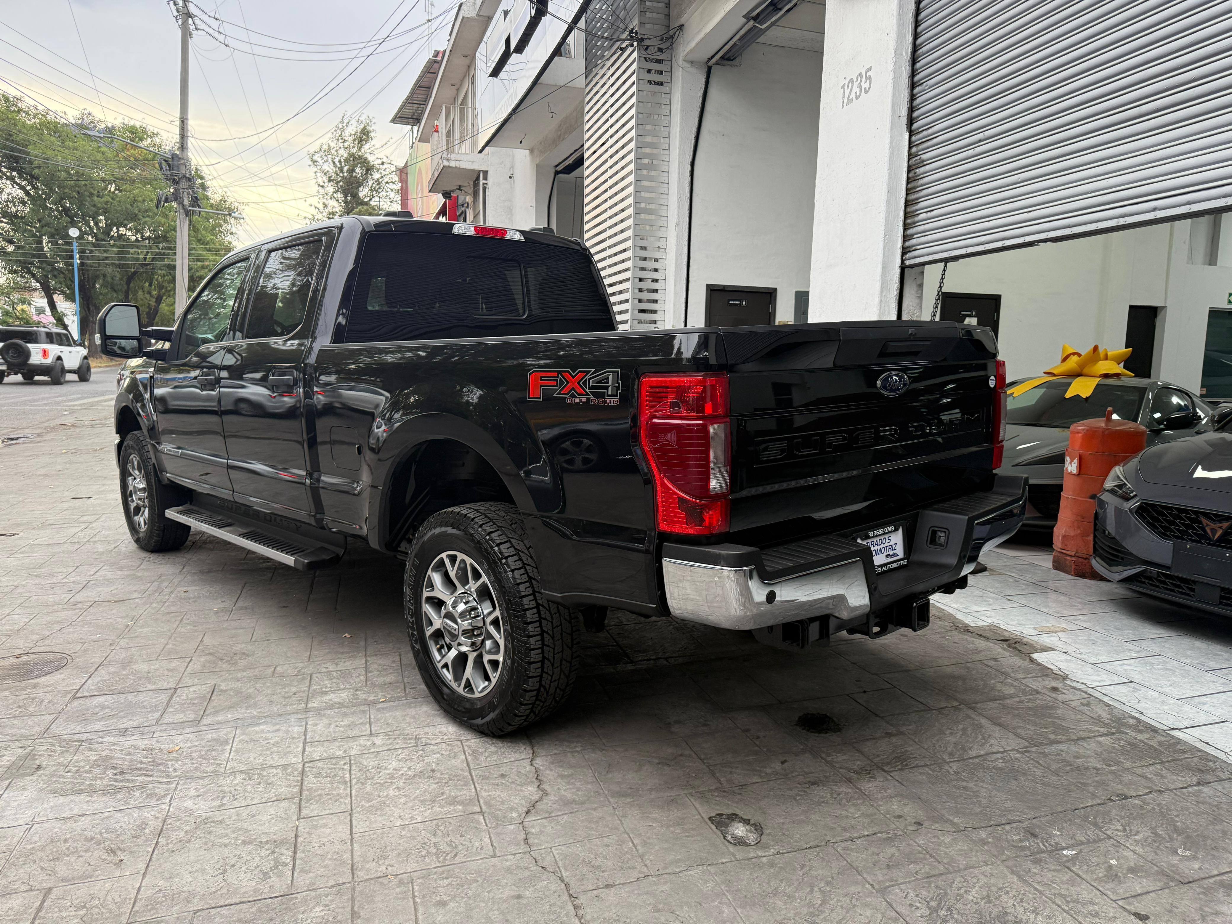 Ford F250 V8 Crew Cab Super Duty 2020