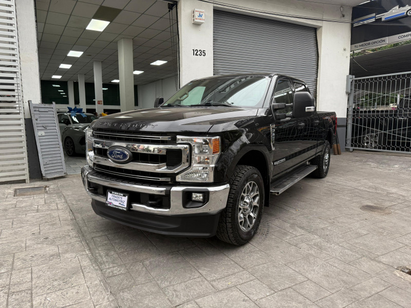 Ford F250 V8 Crew Cab Super Duty 2020