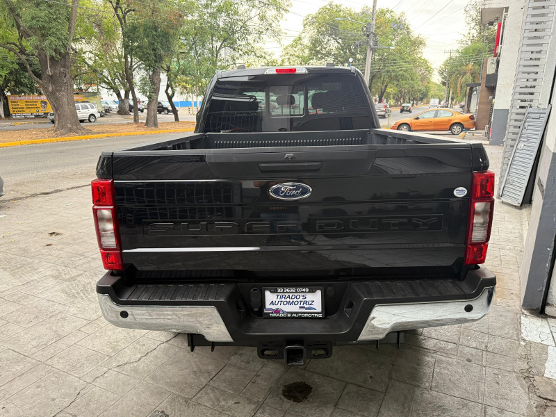 Ford F250 V8 Crew Cab Super Duty 2020