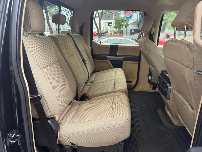 Ford F250 V8 Crew Cab Super Duty 2020