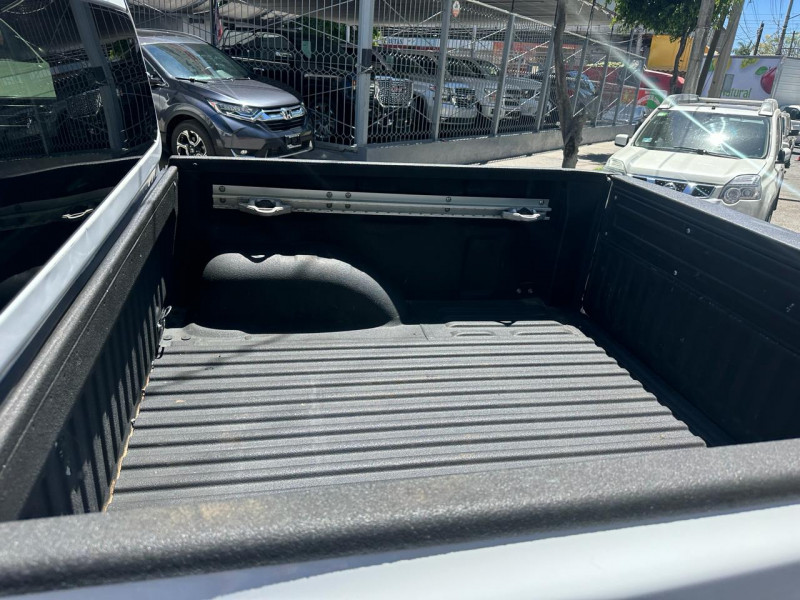 Nissan Frontier LE PLATINUM DIESEL 2021