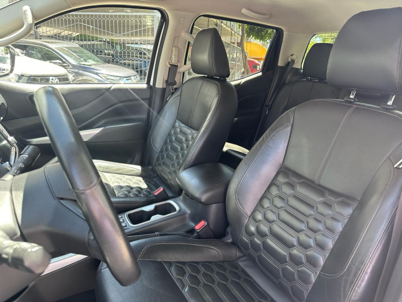 Nissan Frontier LE PLATINUM DIESEL 2021