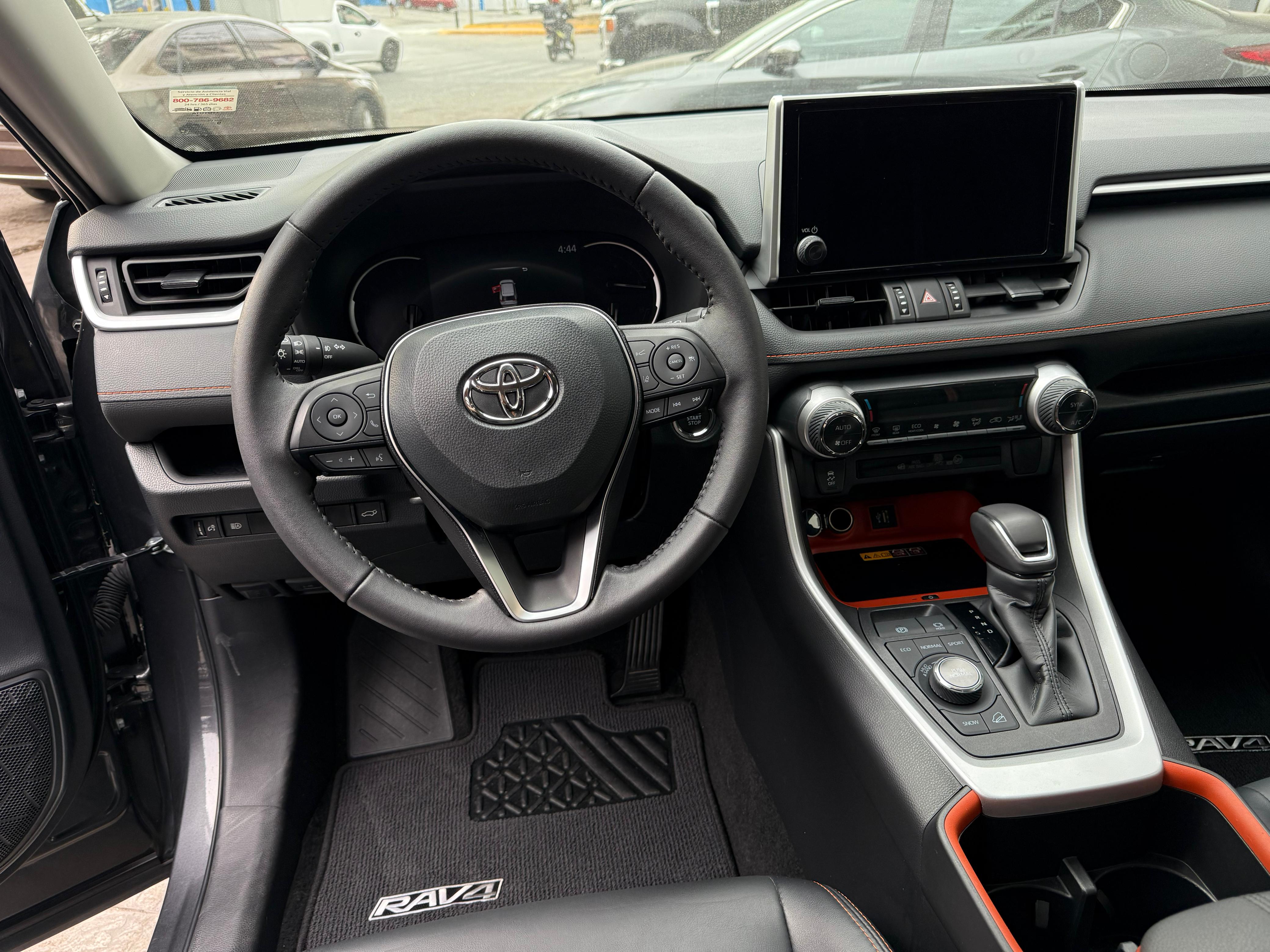Toyota RAV4 ADVENTURE 2024