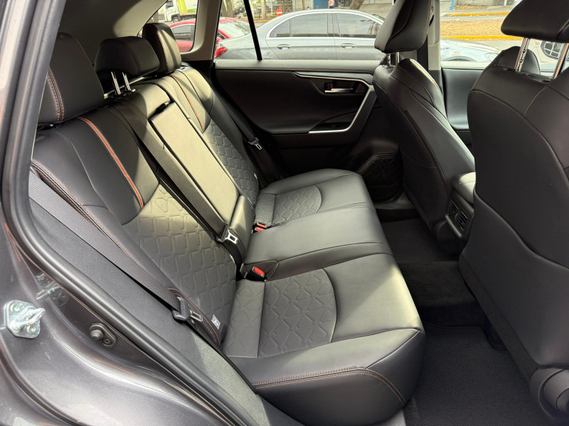 Toyota RAV4 ADVENTURE 2024